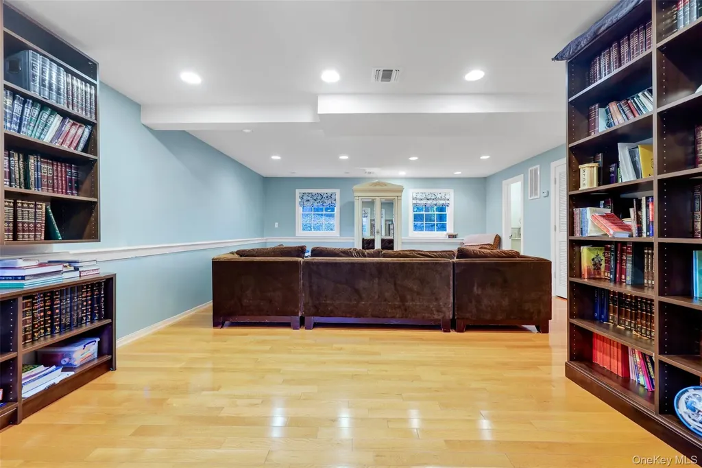 3 Kakiat Lane Spring Valley NY 10977