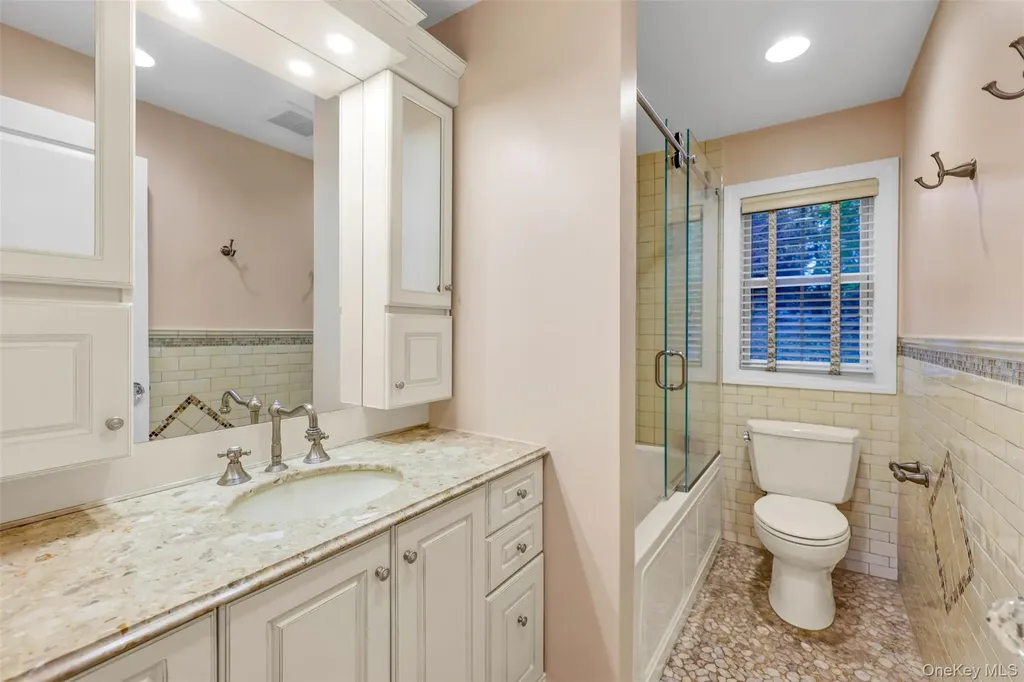3 Kakiat Lane Spring Valley NY 10977