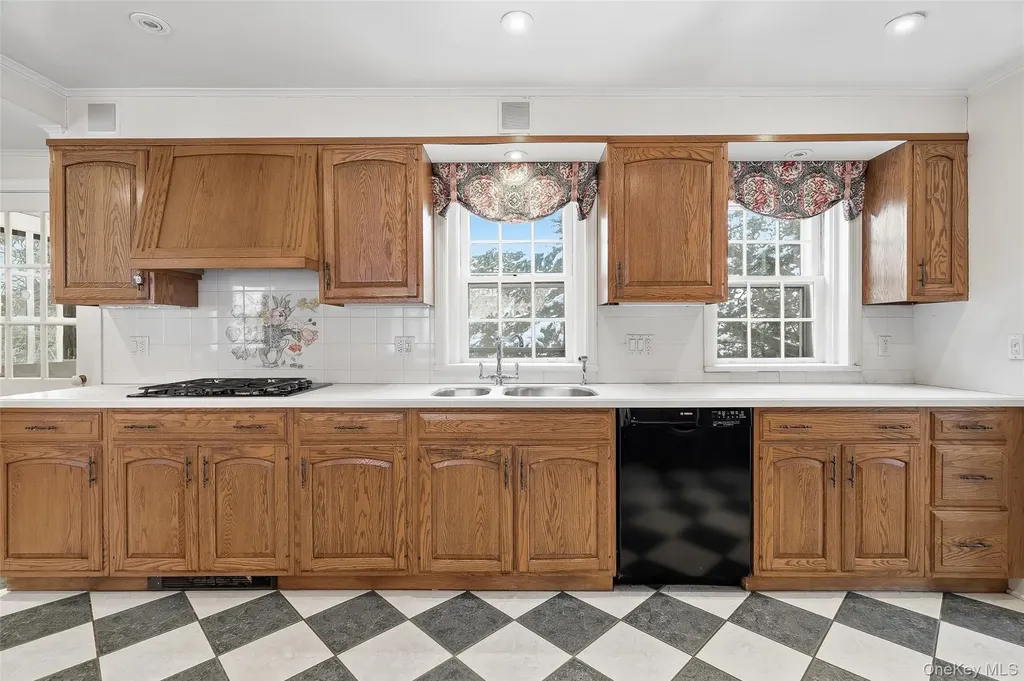 25 Seneca Street Rye NY 10580