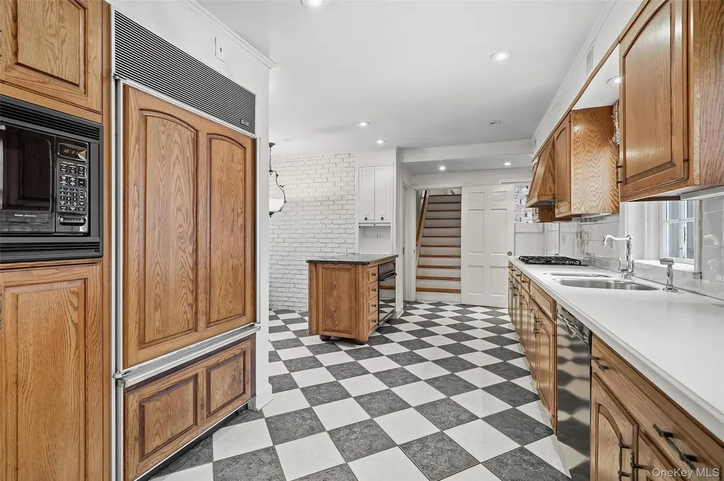 25 Seneca Street Rye NY 10580