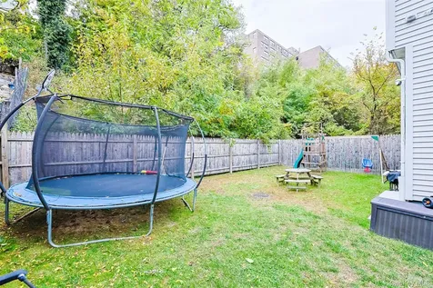 147 Orchard Street Yonkers NY 10703