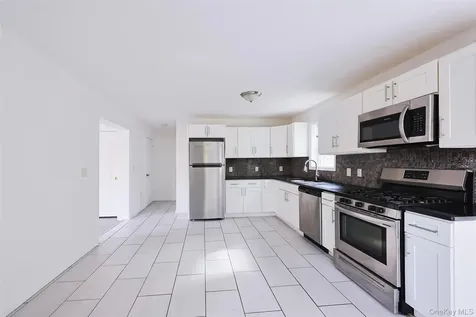 147 Orchard Street Yonkers NY 10703