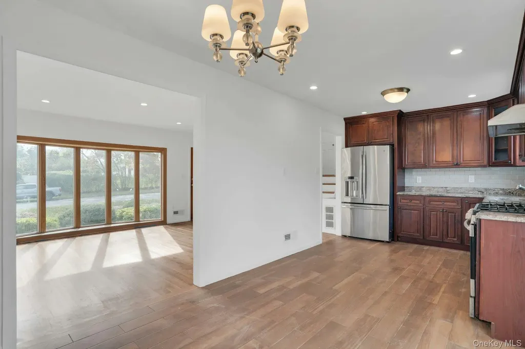 44 Delaware Avenue Commack NY 11725