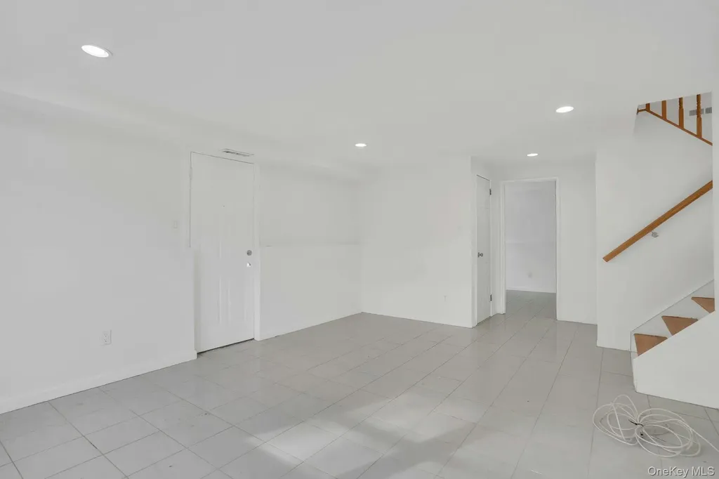 44 Delaware Avenue Commack NY 11725