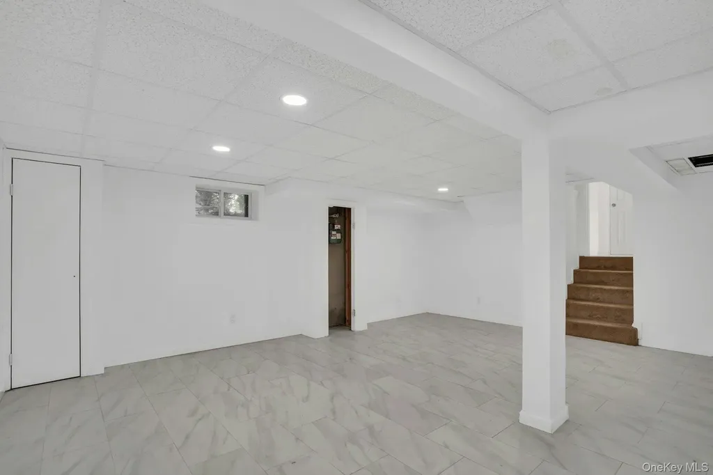 44 Delaware Avenue Commack NY 11725
