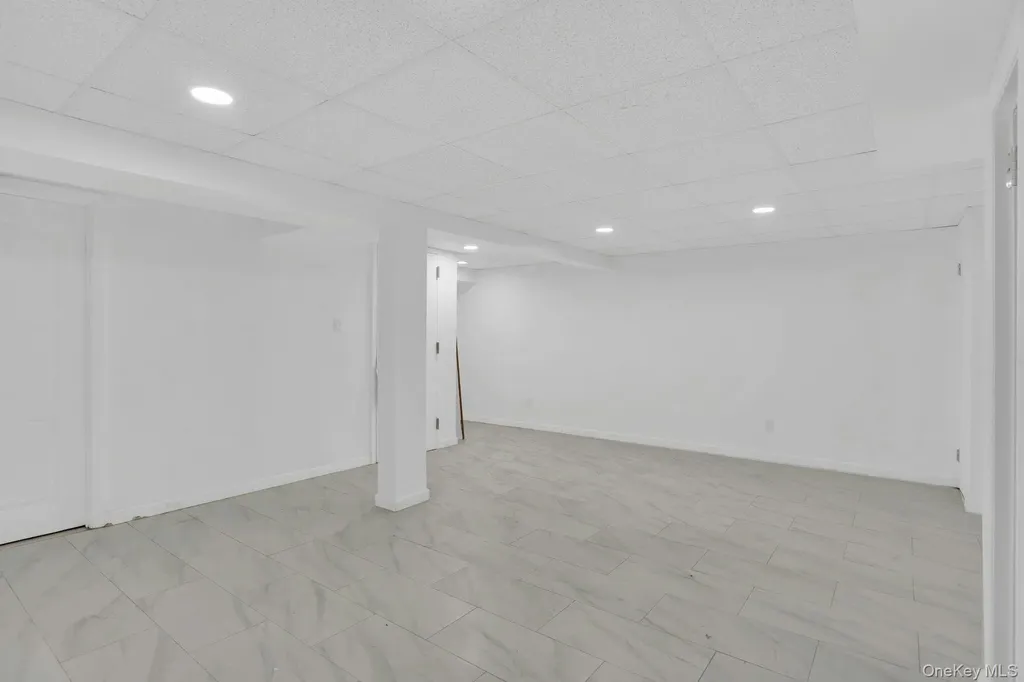 44 Delaware Avenue Commack NY 11725