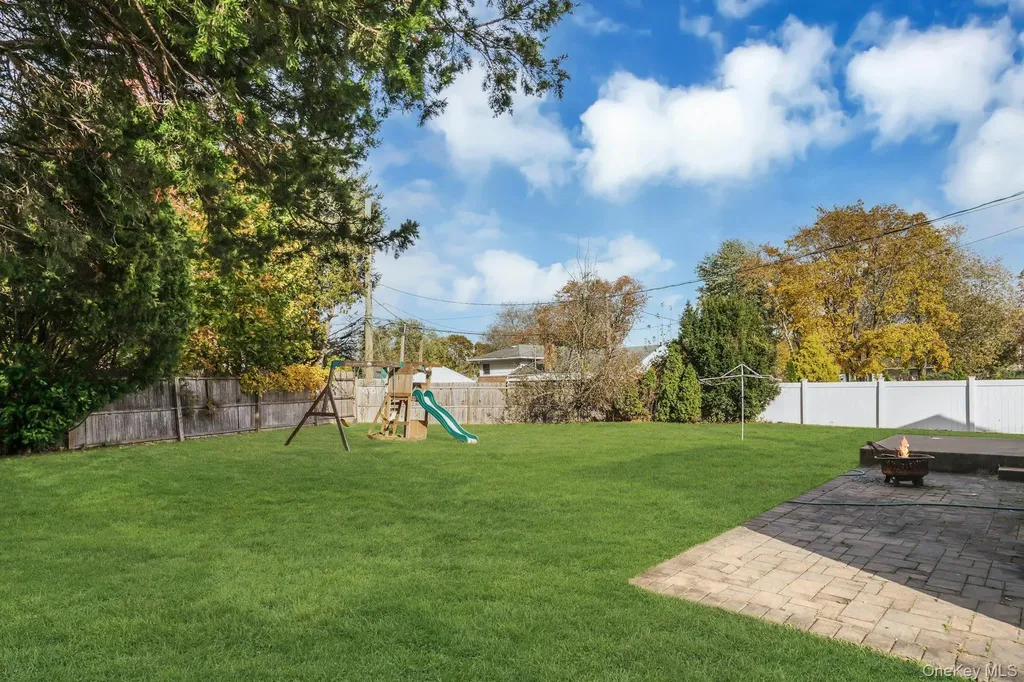 44 Delaware Avenue Commack NY 11725