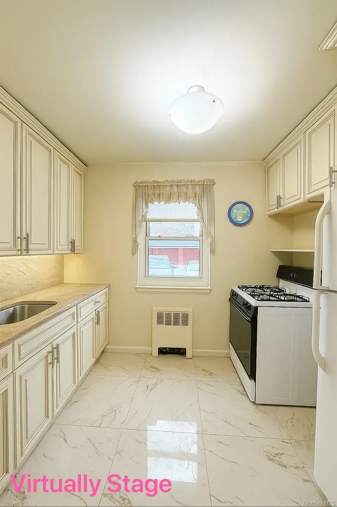 14930 Melbourne Avenue Flushing NY 11367