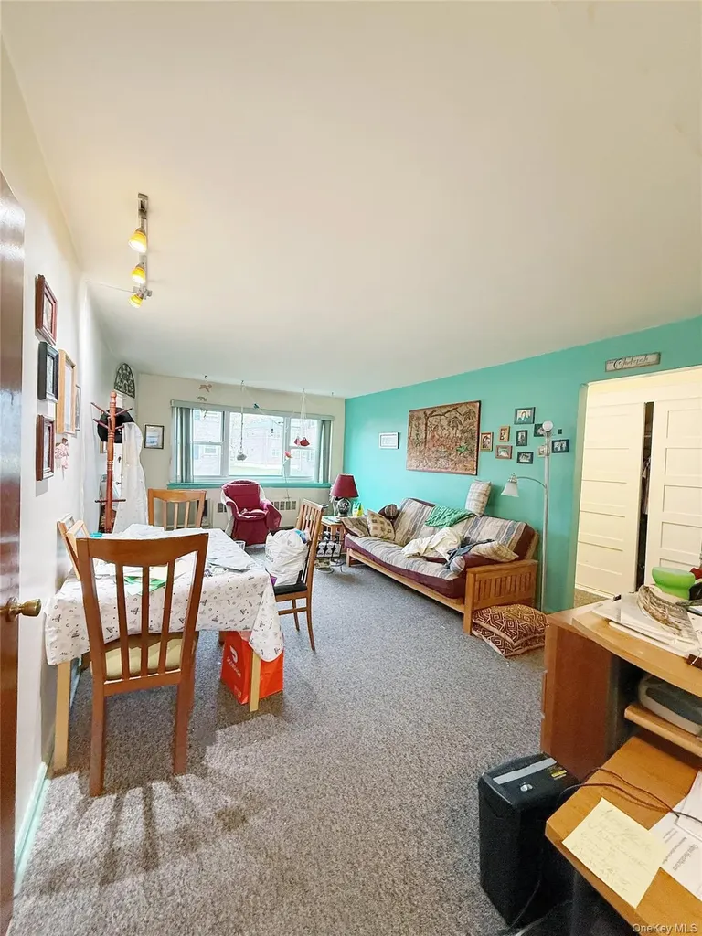 14930 Melbourne Avenue Flushing NY 11367