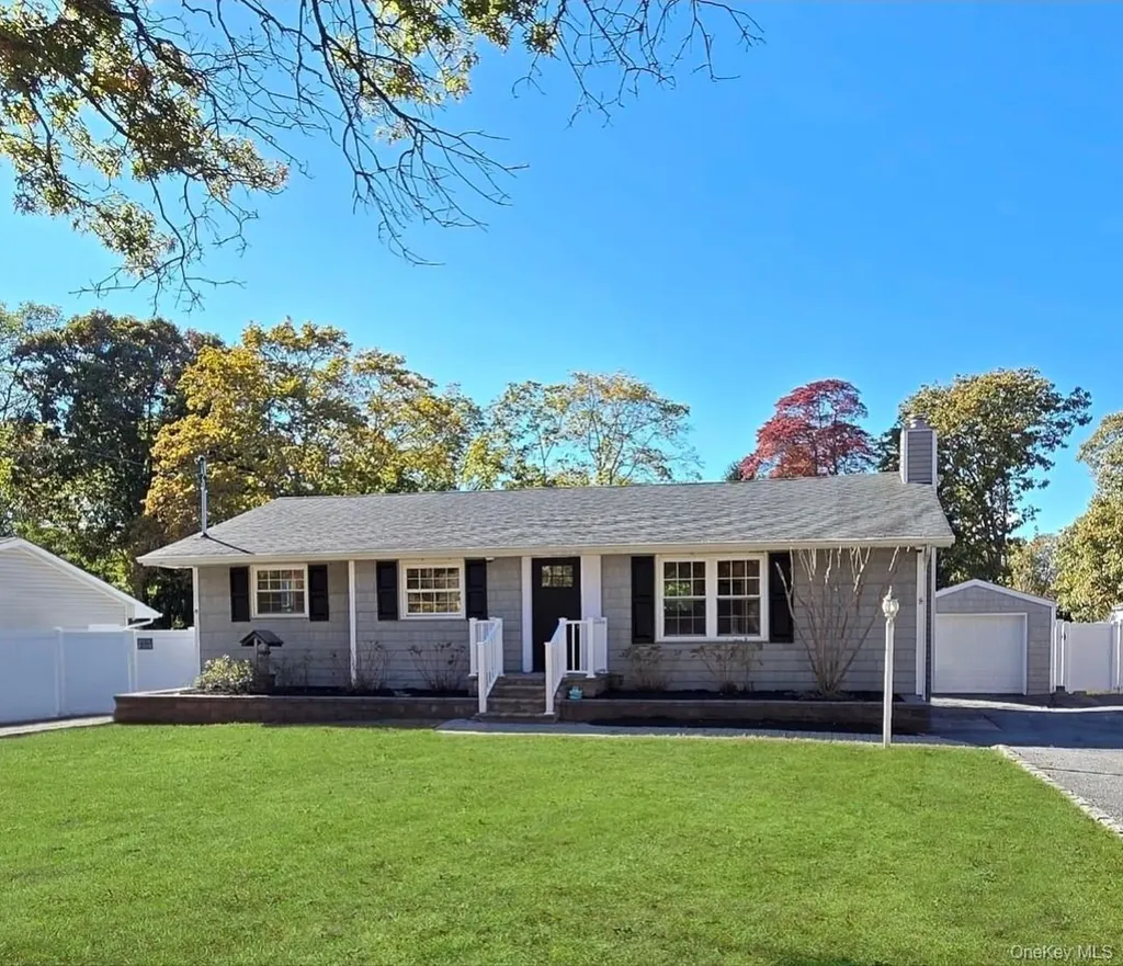 124 S Coleman Road Centereach NY 11720