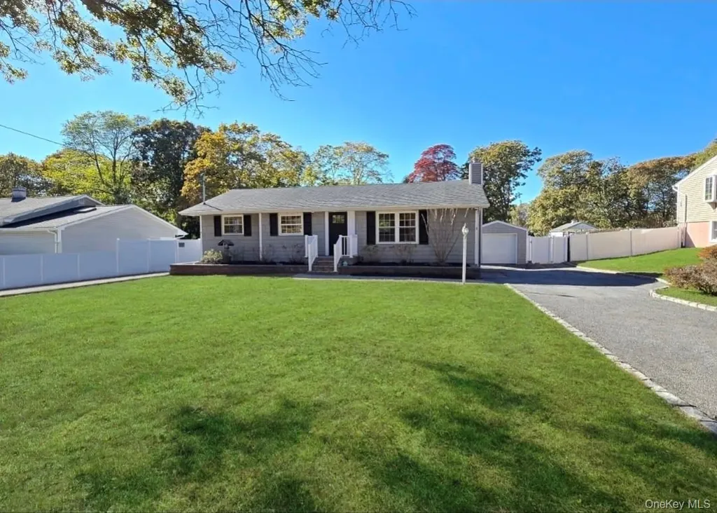 124 S Coleman Road Centereach NY 11720