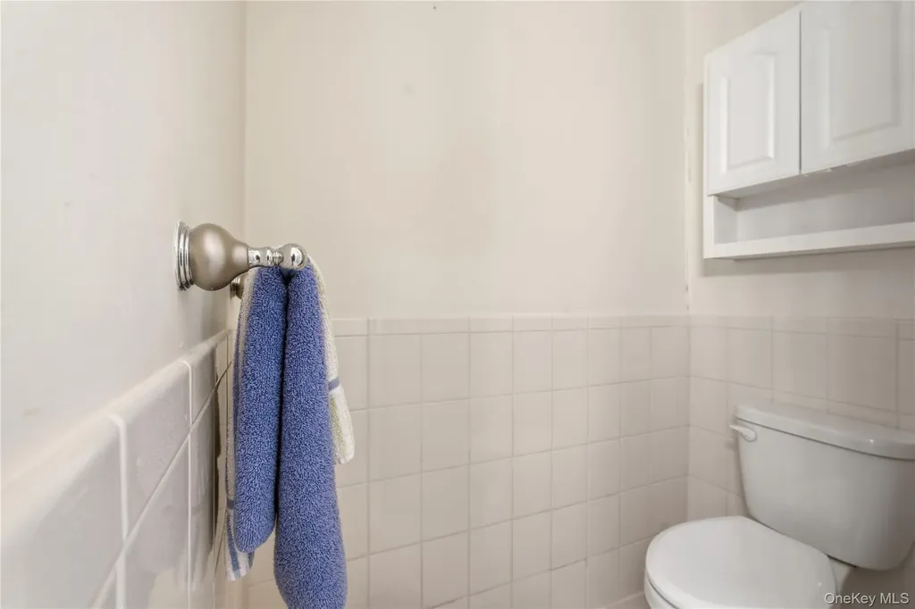 313 Mariners Way Copiague NY 11726