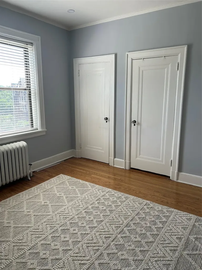 56 Pondfield Road W Bronxville NY 10708