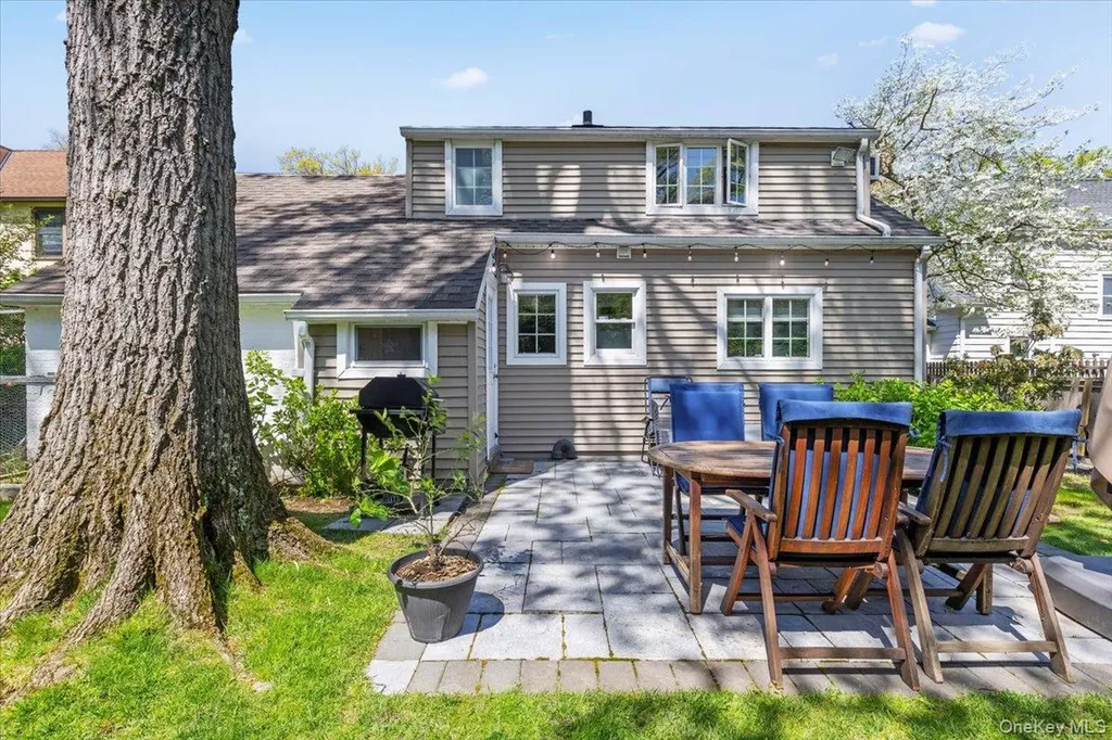 27 Smith Avenue White Plains NY 10605