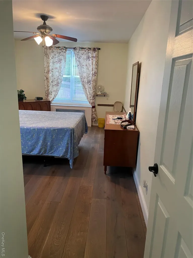 1296 Midland Avenue Yonkers NY 10704