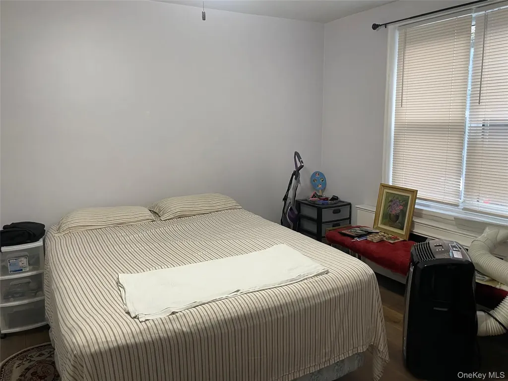 1296 Midland Avenue Yonkers NY 10704