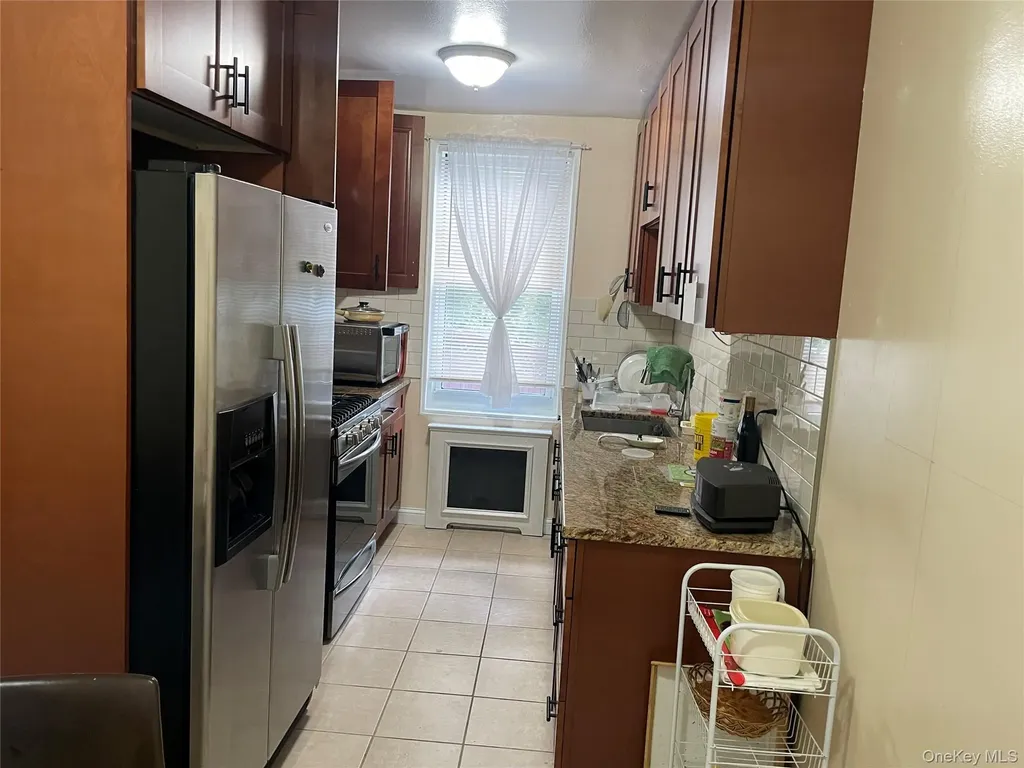 1296 Midland Avenue Yonkers NY 10704