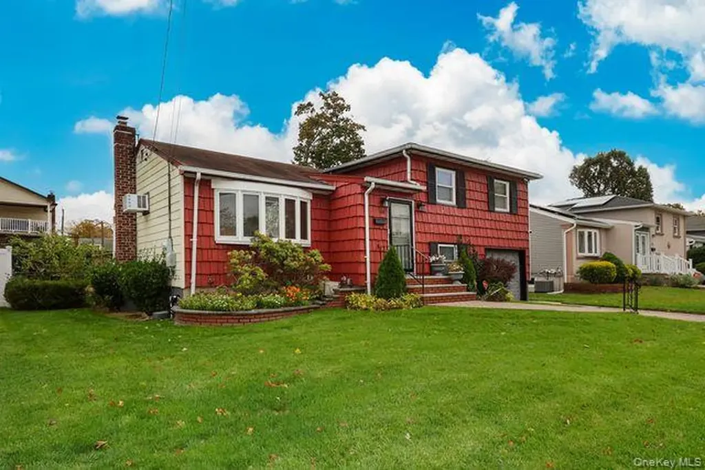64 Conlon Road Roosevelt NY 11575