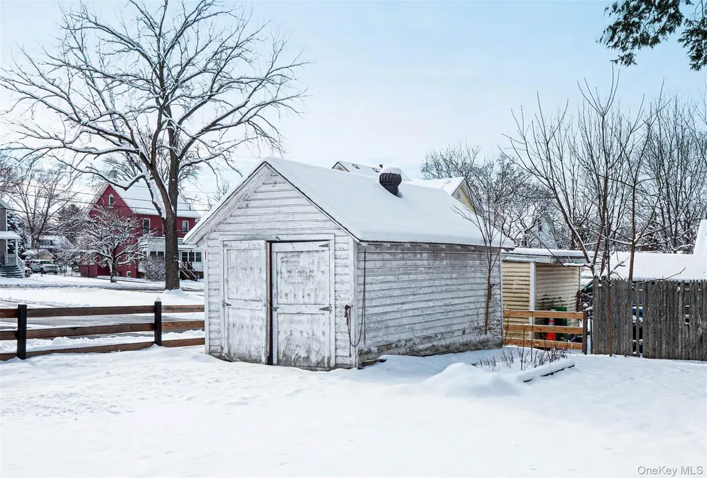 140 N Main Street Florida NY 10921