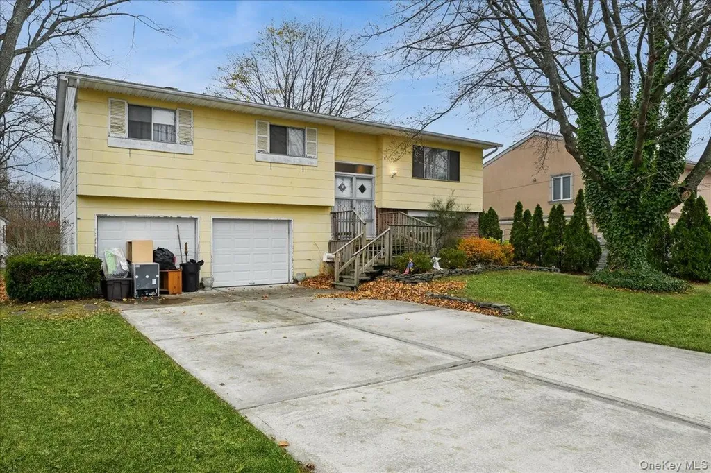 122 Haypath Road Bethpage NY 11714