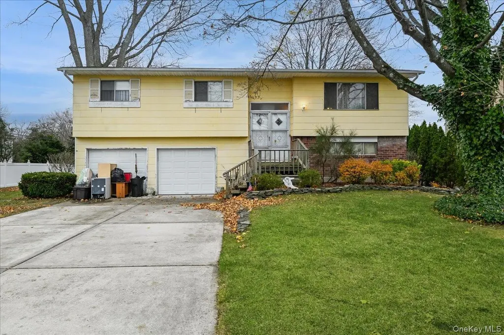 122 Haypath Road Bethpage NY 11714
