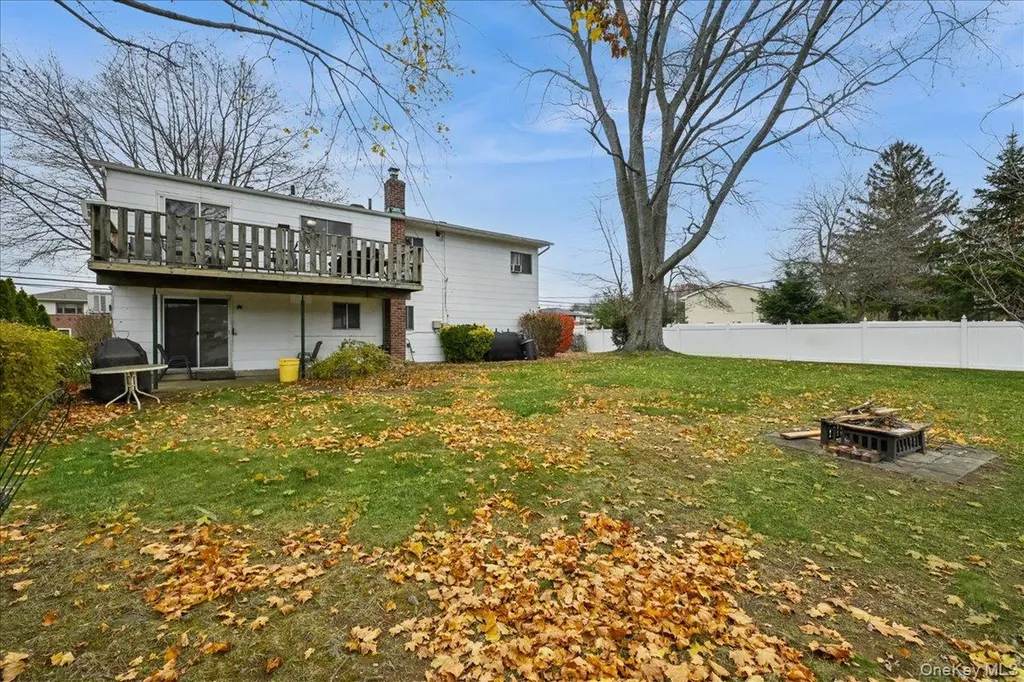122 Haypath Road Bethpage NY 11714