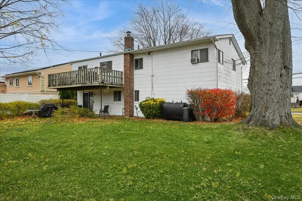 122 Haypath Road Bethpage NY 11714