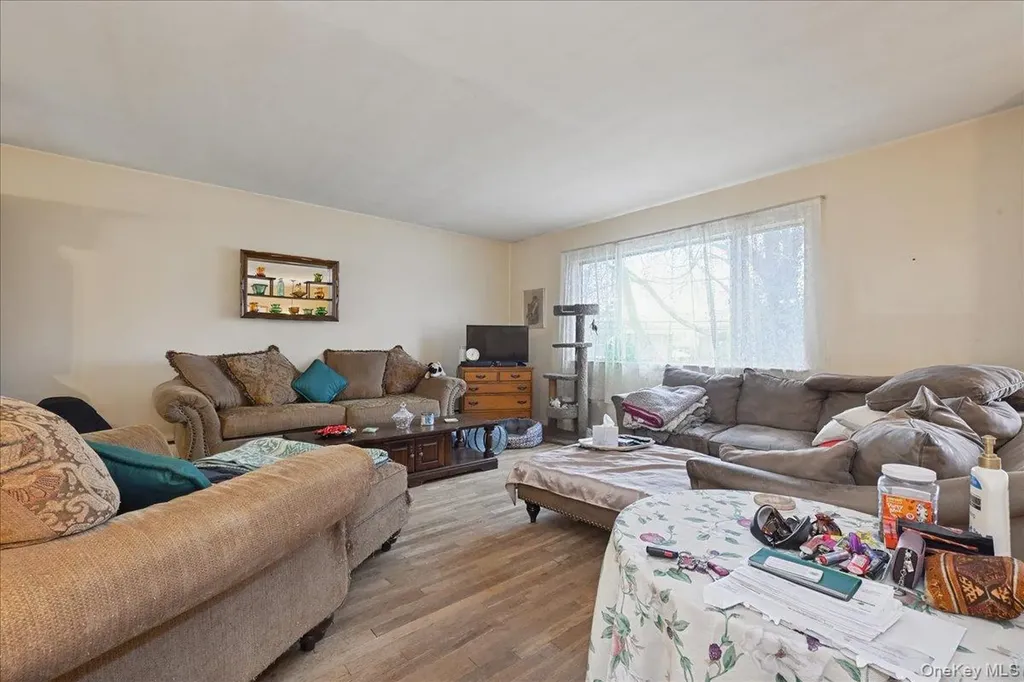 122 Haypath Road Bethpage NY 11714