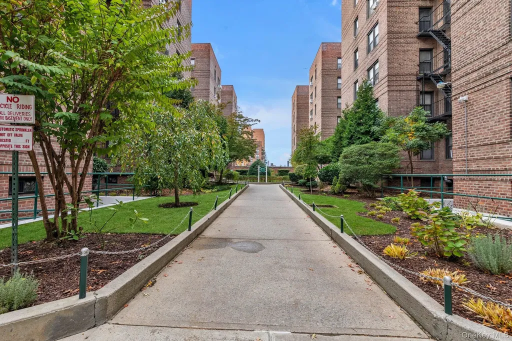 4334 Union Street Flushing NY 11355