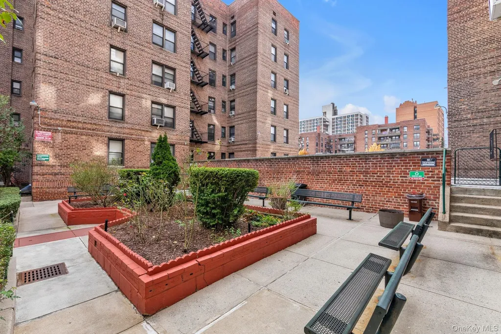 4334 Union Street Flushing NY 11355