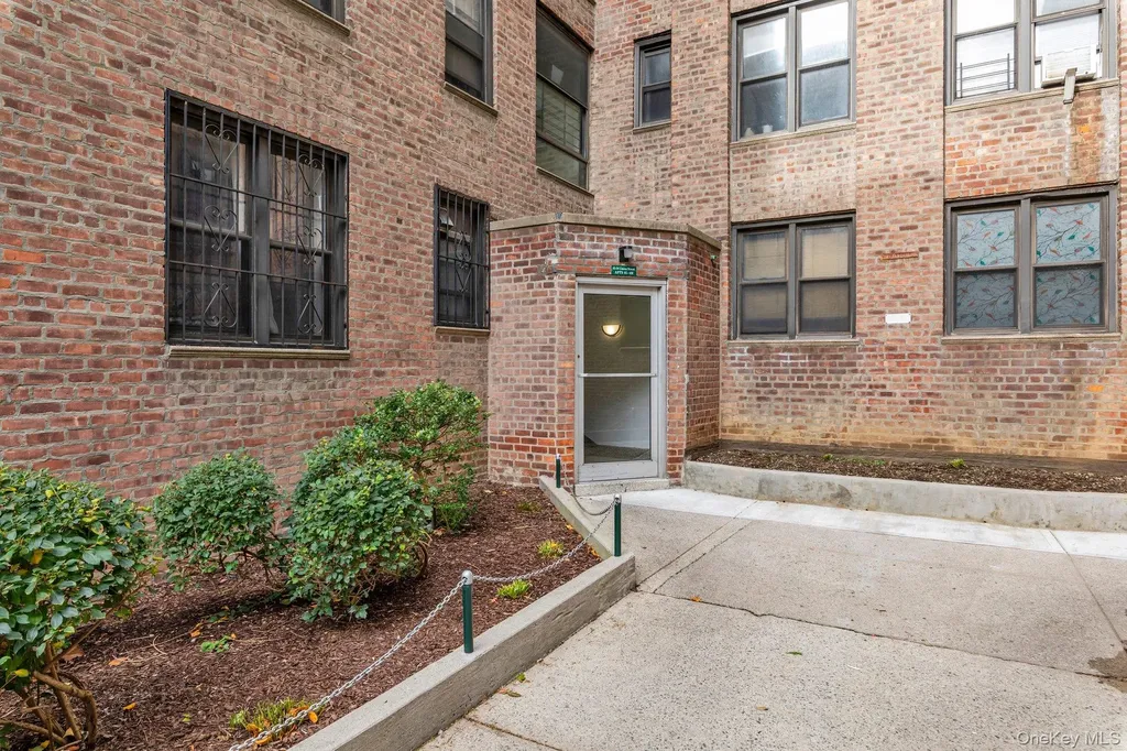 4334 Union Street Flushing NY 11355