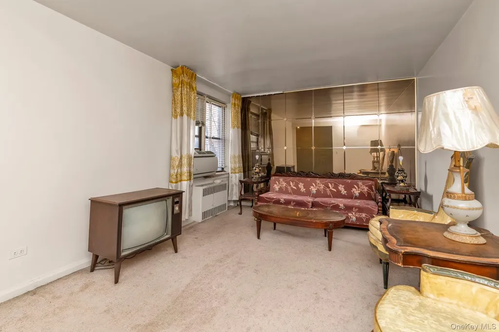 4334 Union Street Flushing NY 11355