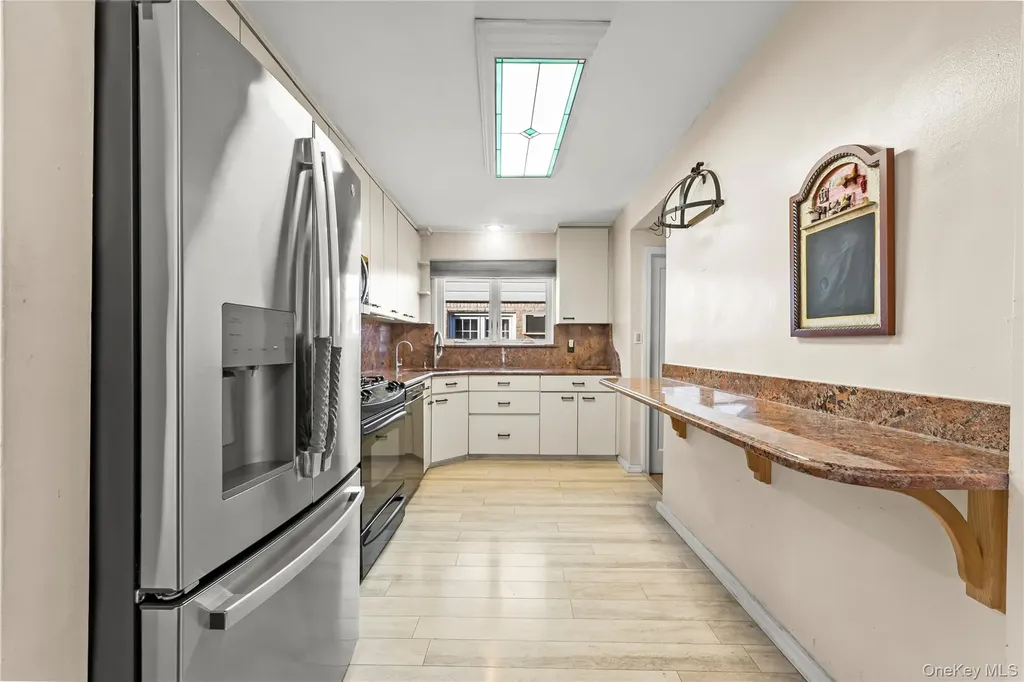 7516 180th Street Fresh Meadows NY 11366
