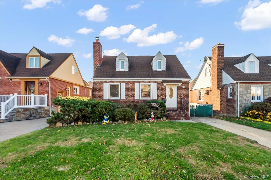 7516 180th Street Fresh Meadows NY 11366