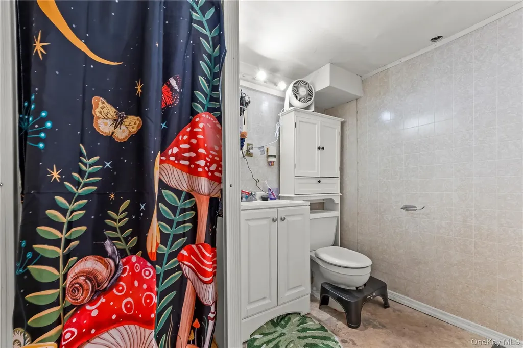 7516 180th Street Fresh Meadows NY 11366