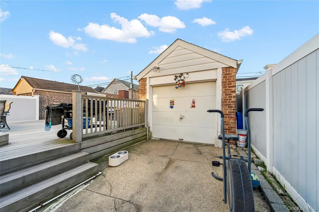 7516 180th Street Fresh Meadows NY 11366