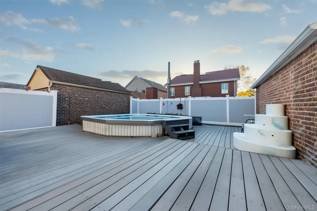 7516 180th Street Fresh Meadows NY 11366