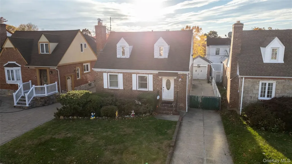 7516 180th Street Fresh Meadows NY 11366