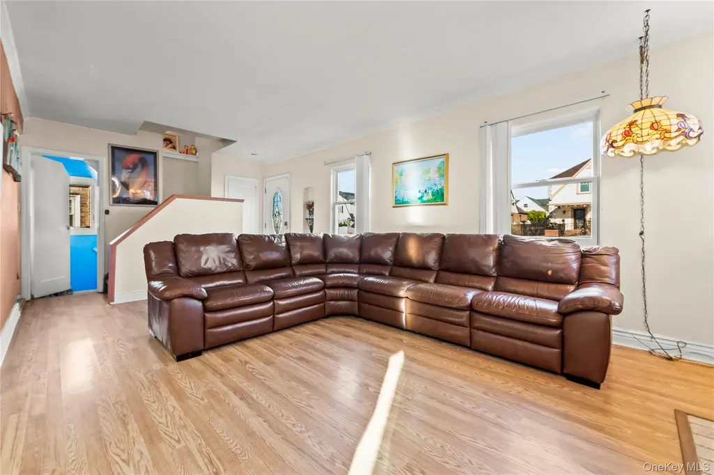 7516 180th Street Fresh Meadows NY 11366