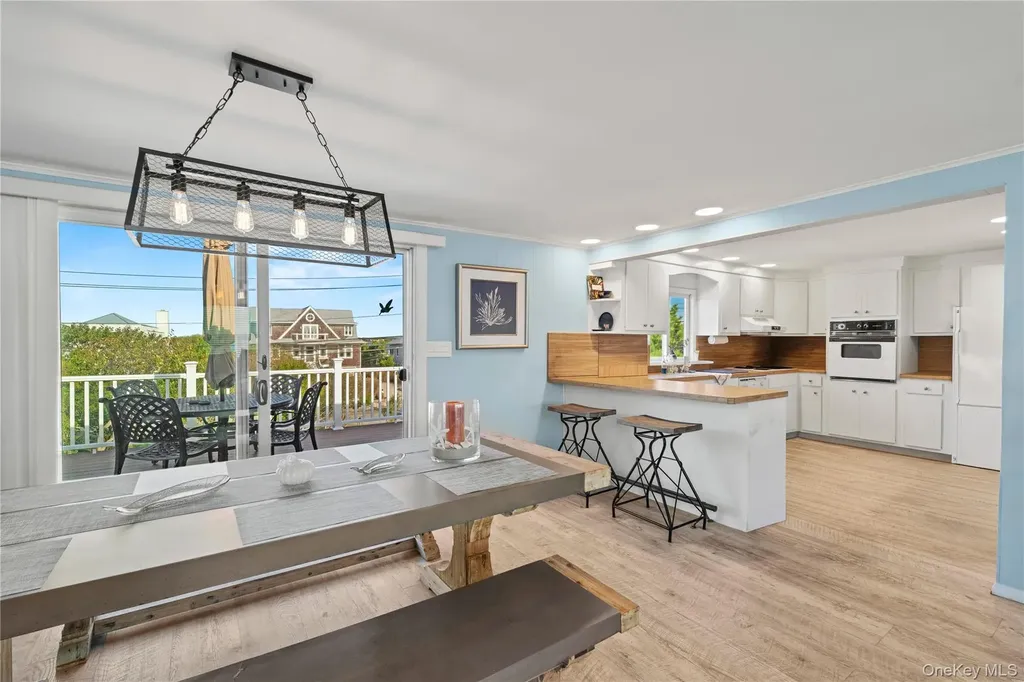 645 Dune Road Westhampton NY 11977