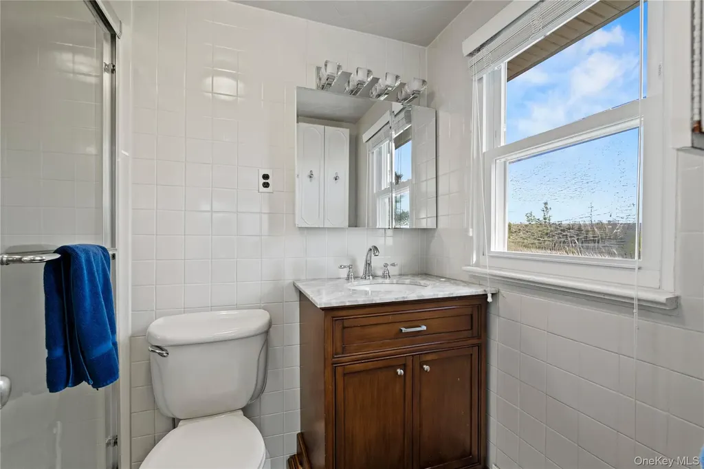 645 Dune Road Westhampton NY 11977