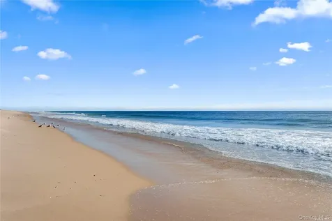 645 Dune Road Westhampton NY 11977