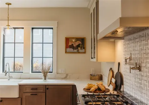 139 Highland Kingston NY 12401