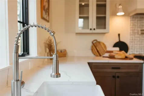 139 Highland Kingston NY 12401