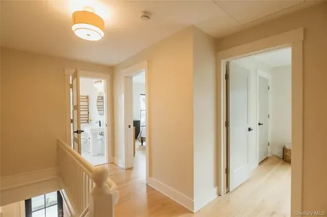 139 Highland Kingston NY 12401