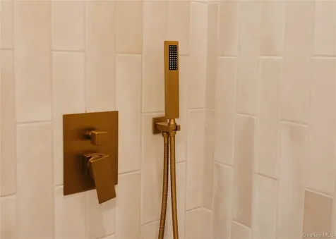 139 Highland Kingston NY 12401