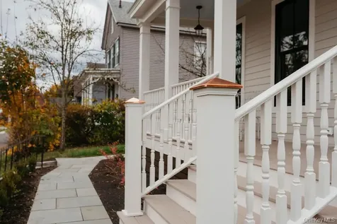 139 Highland Kingston NY 12401