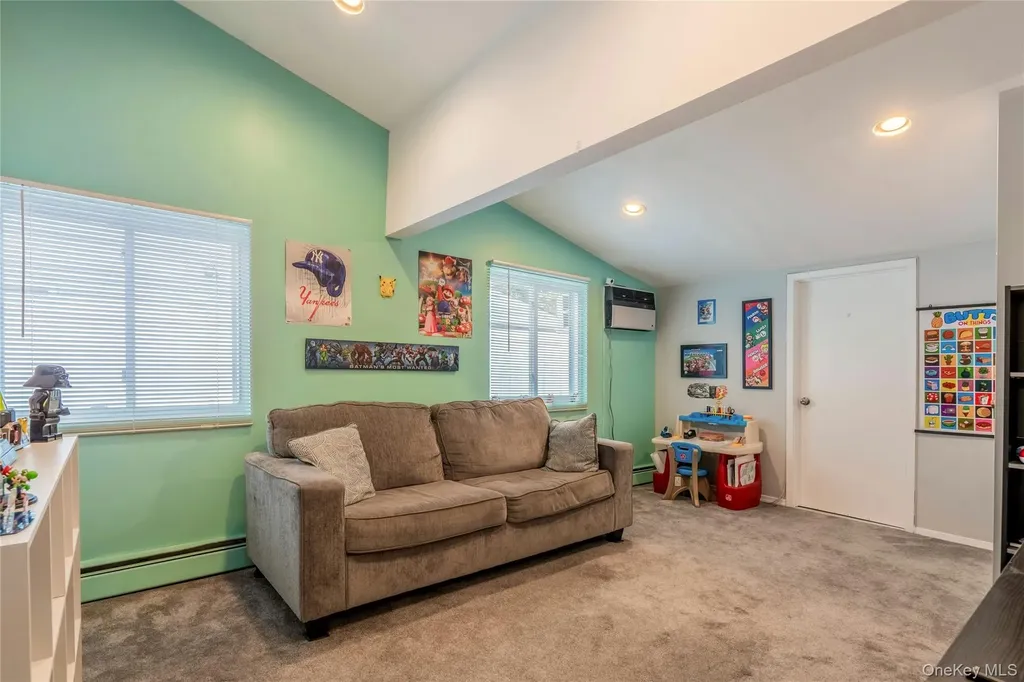 200 Willowood Drive Wantagh NY 11793