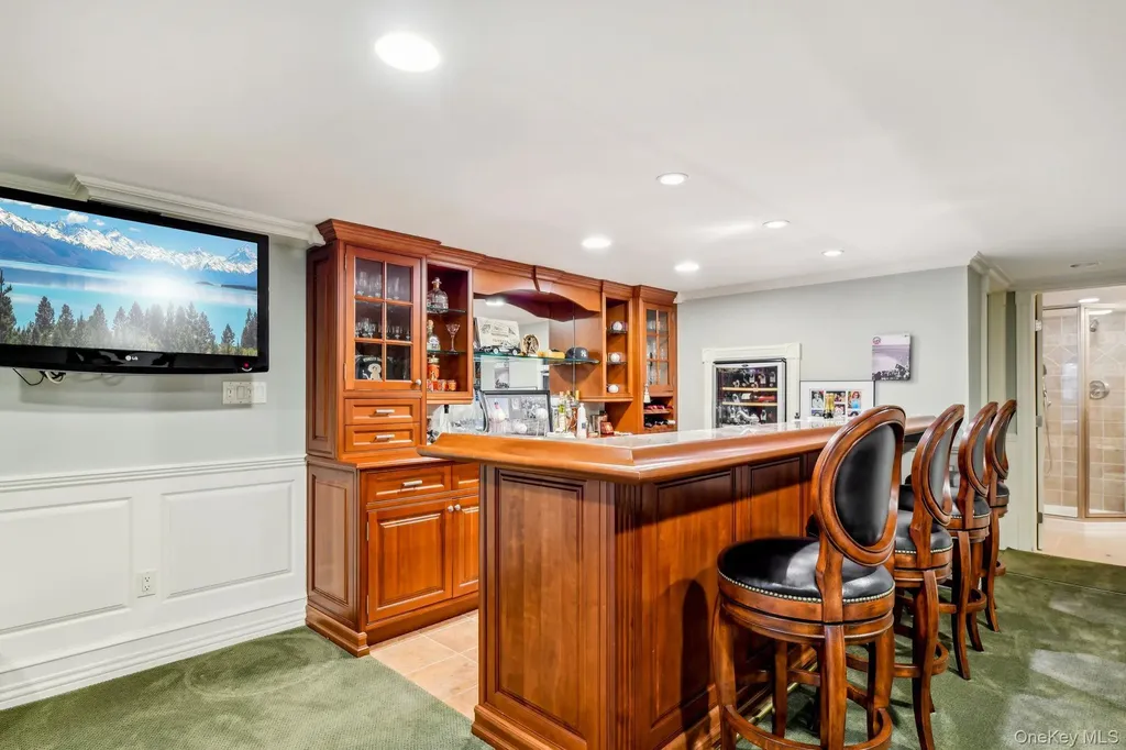 7 Short Path Nissequogue NY 11780