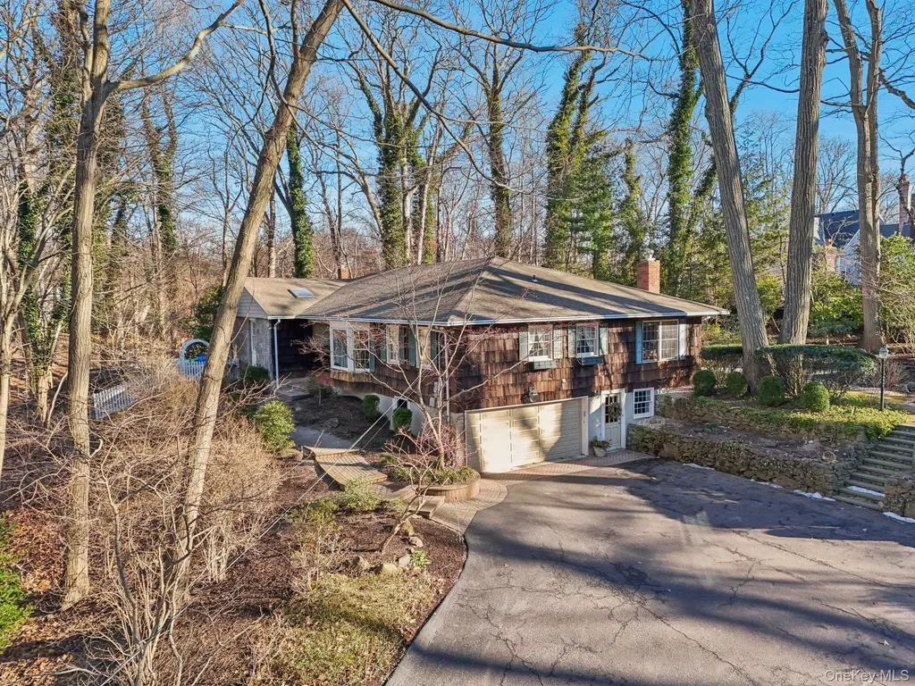 7 Short Path Nissequogue NY 11780